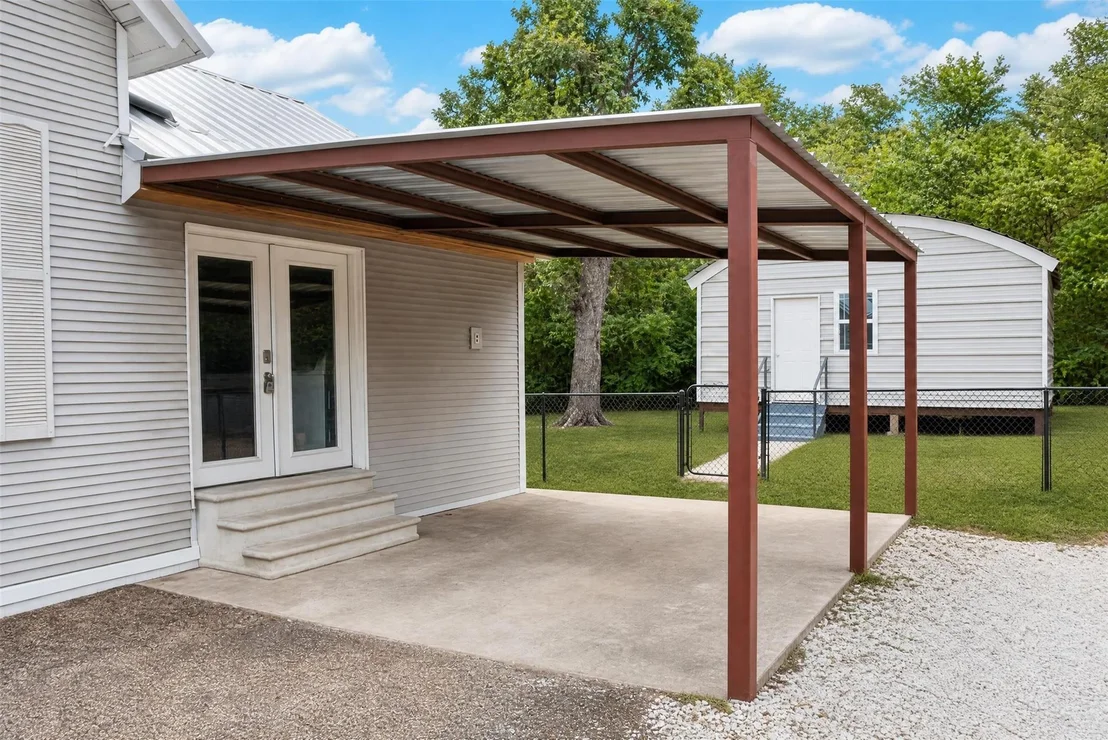 Photo of 102 Poplar Street