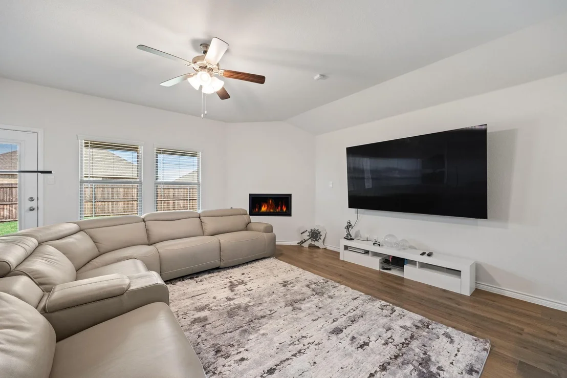 Photo of 307 Warbler Way
