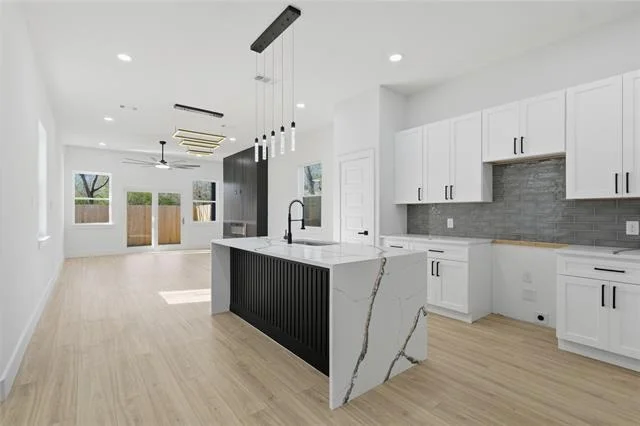 Photo of 4215 Carpenter Avenue