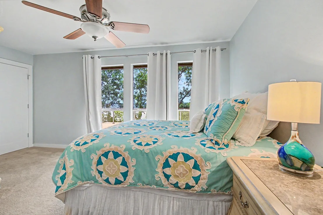 Photo of 131 Live Oak Drive