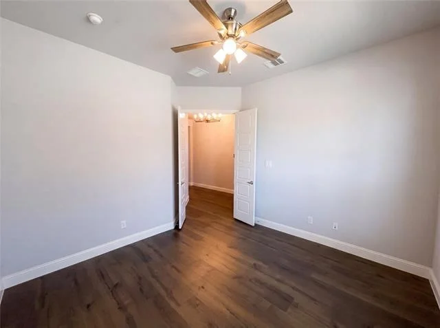 Photo of 2221 Laguna Drive