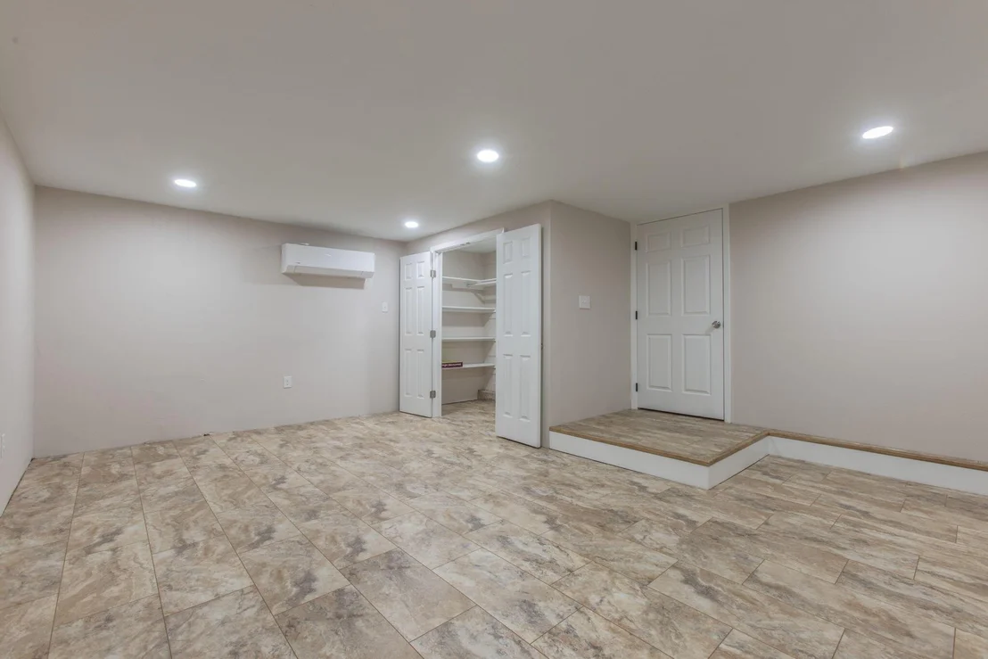 Photo of 5406 Hawthorne Drive