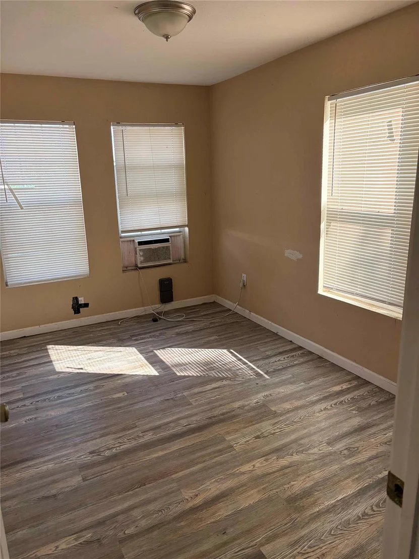 Photo of 701 W Colorado Street