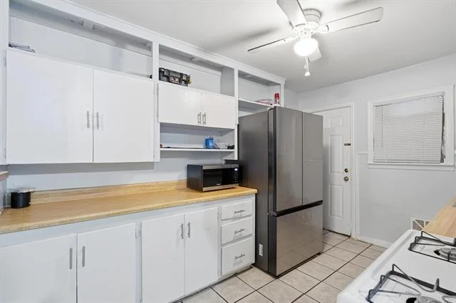 Photo of 533 Shelton Street