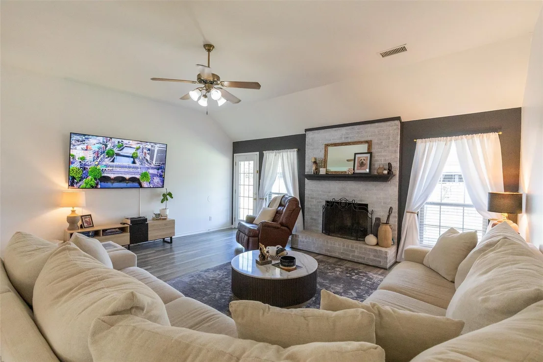 Photo of 4450 Cole Drive