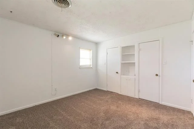 Photo of 903 Ave Q