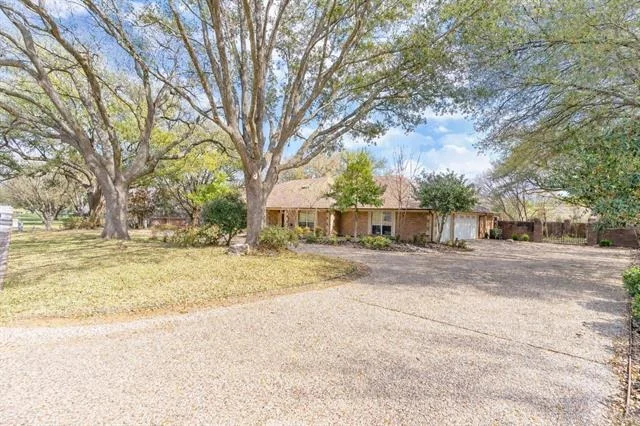 Photo of 1503 W Westhill Drive