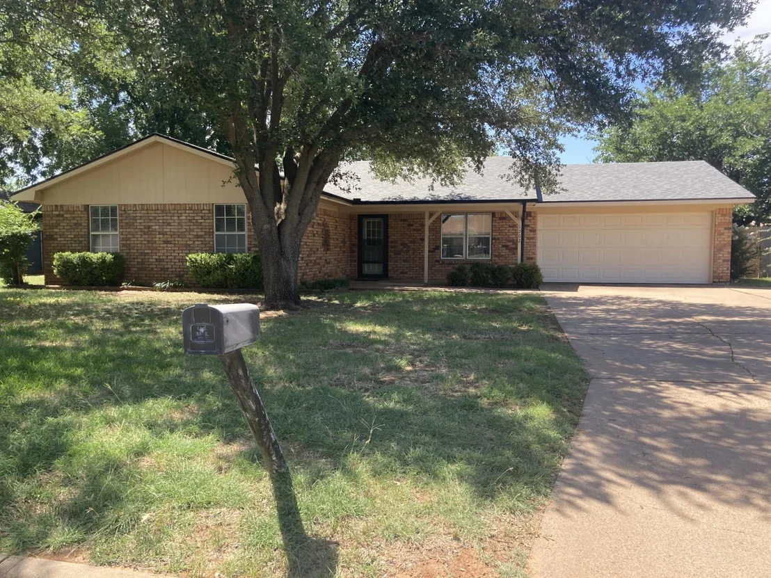 Photo of 1202 Randy Drive Drive