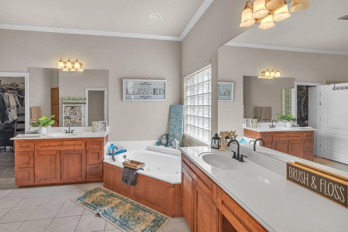 Photo of 333 Coach House Circle