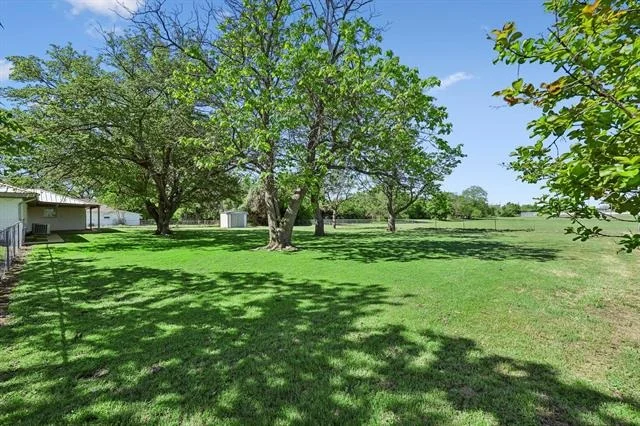 Photo of 913 N Main Street
