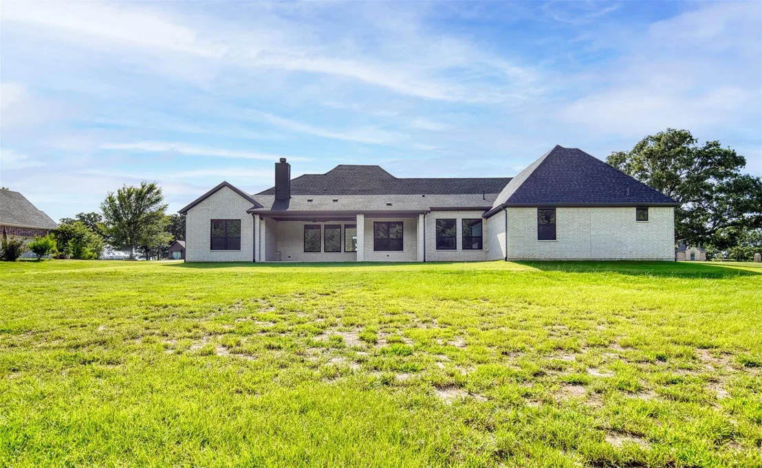 Photo of 1044 Hidden Oaks Drive