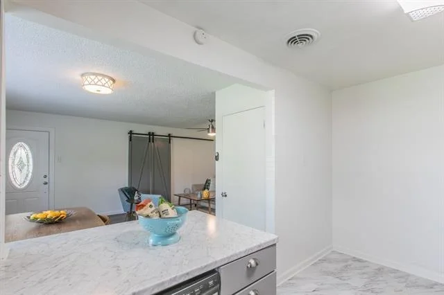 Photo of 521 Willow Way