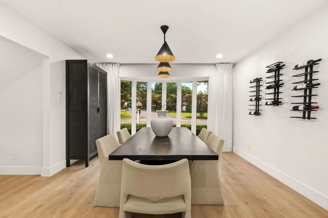 Photo of 7429 Tangleglen Drive