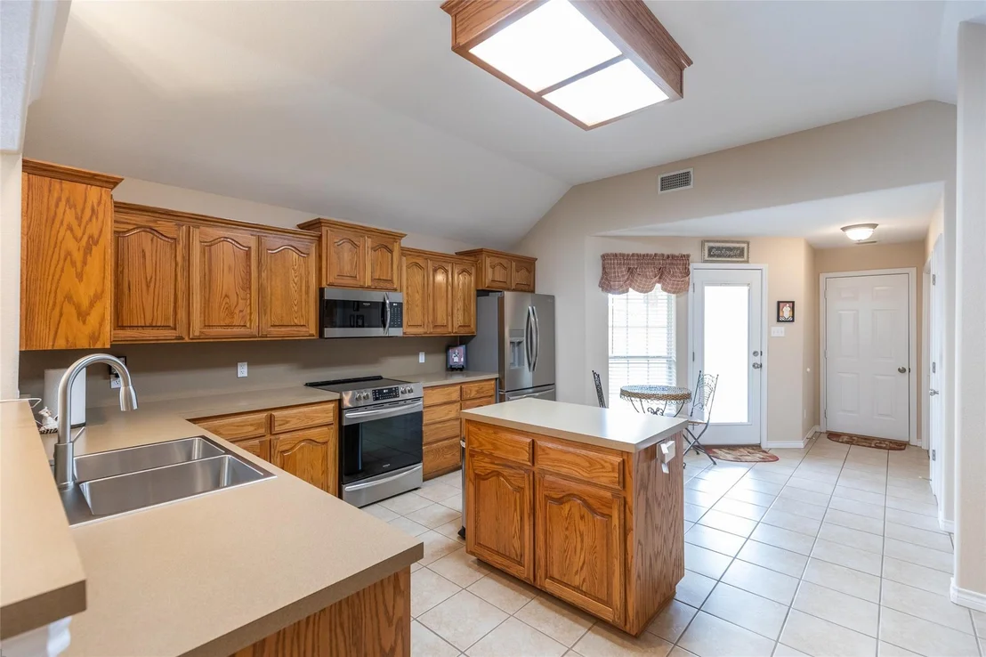 Photo of 3913 Garden Grove Lane
