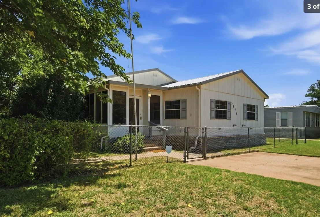 Photo of 5849 Atlantic Drive