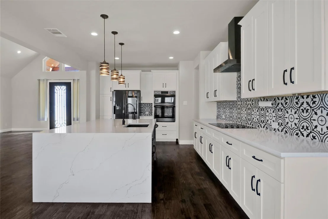 Photo of 8023 Pennington