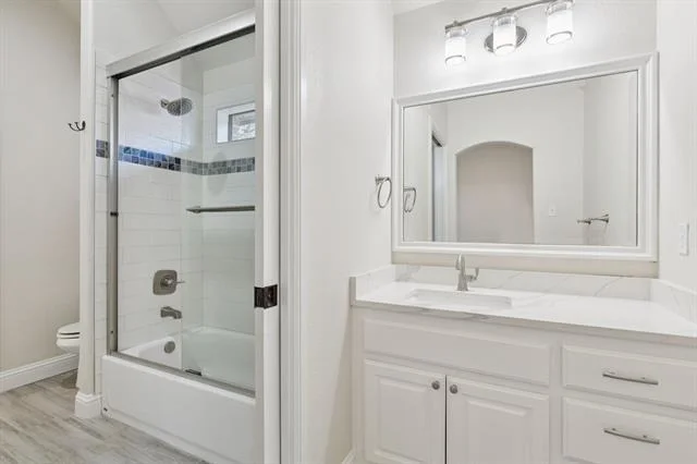Photo of 5829 Lakeside Drive