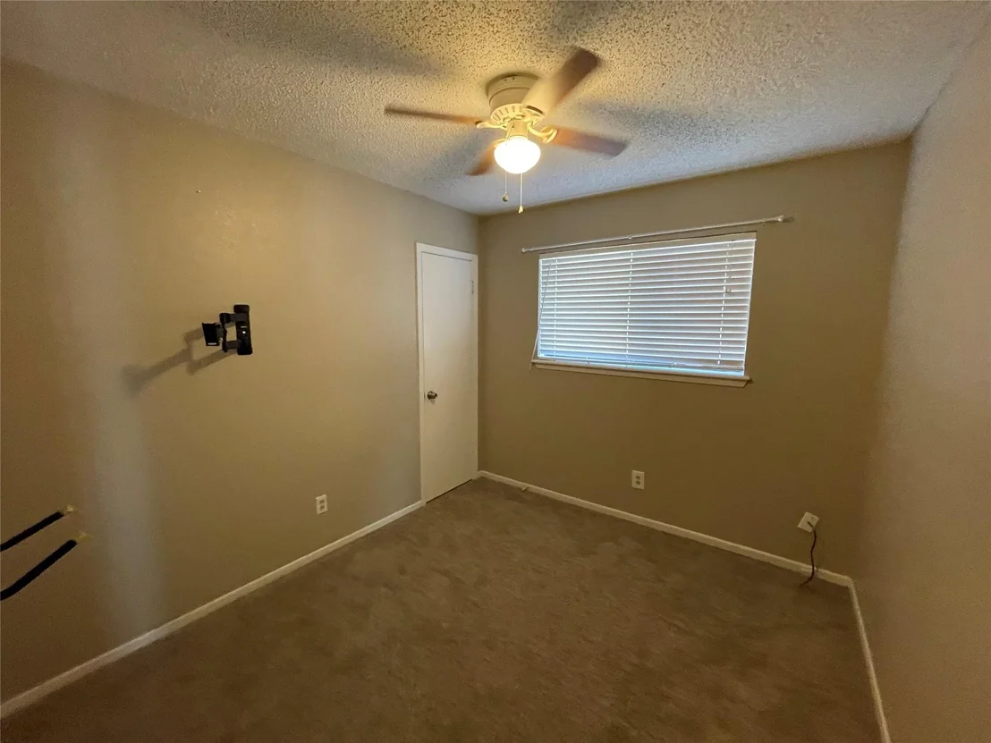 Photo of 1525 Seamans Way