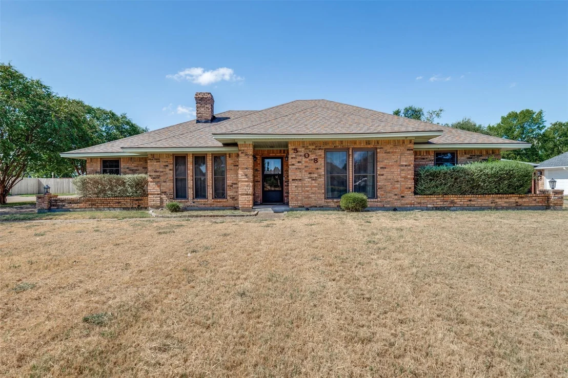 Photo of 508 Estate Lane
