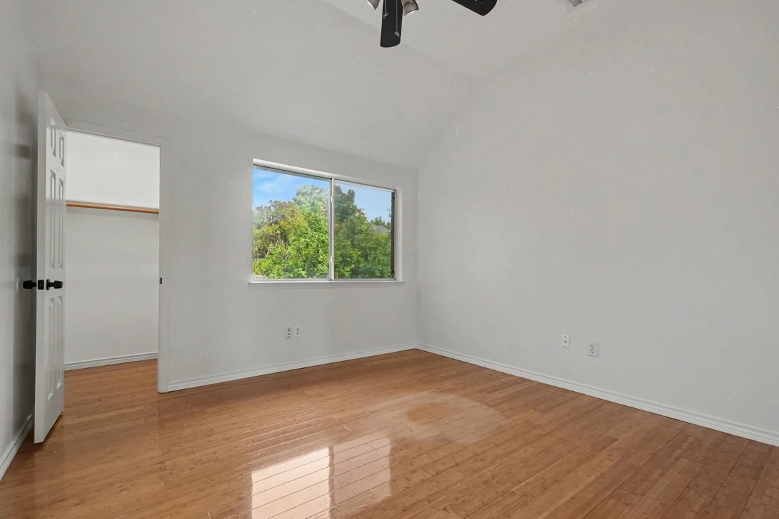 Photo of 2406 Manchester Drive