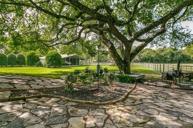 Photo of 1290 Fox Lane