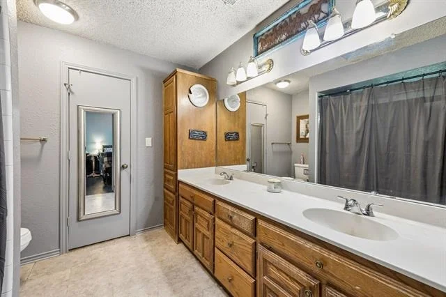 Photo of 301 Southlake Drive
