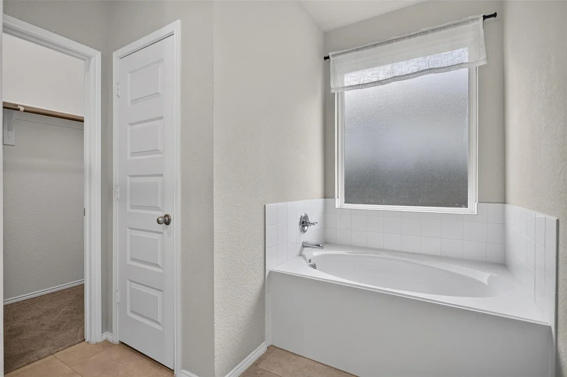 Photo of 2143 Mossbrook Drive