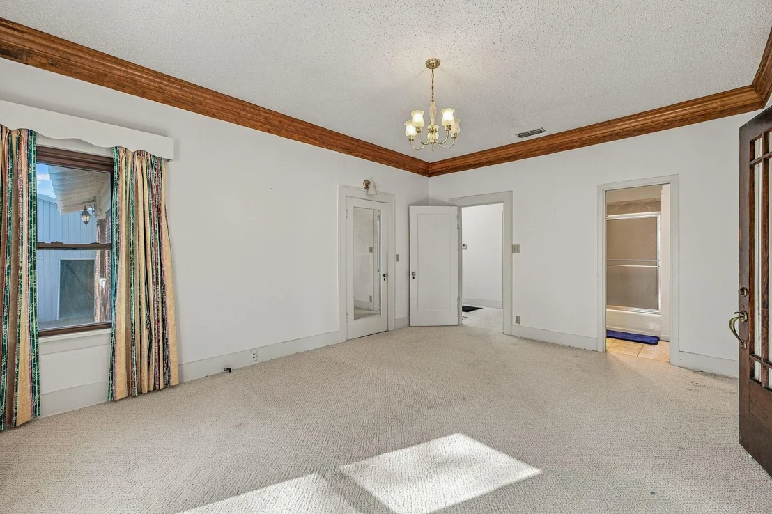 Photo of 924 4th Street