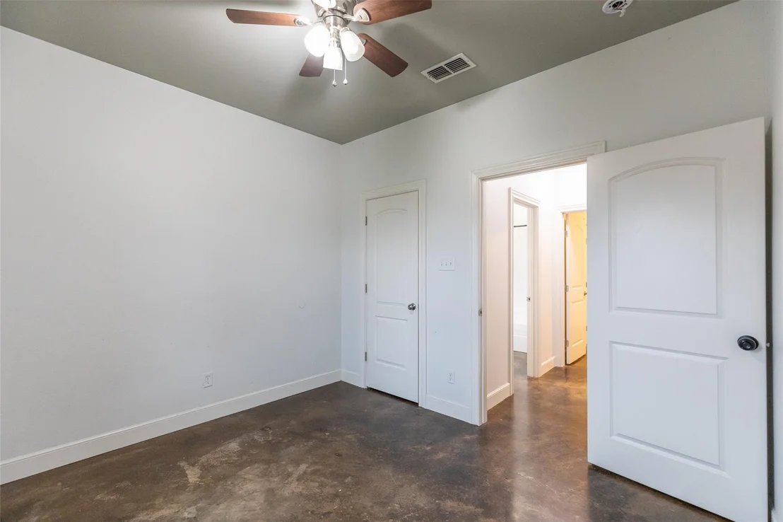 Photo of 901 Kelley Lane