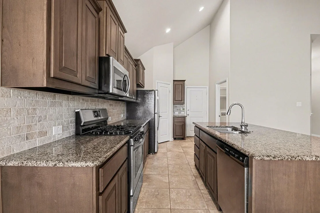 Photo of 905 Falcon Road