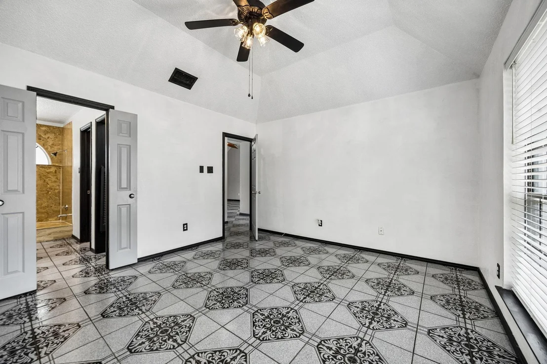 Photo of 2409 Doral