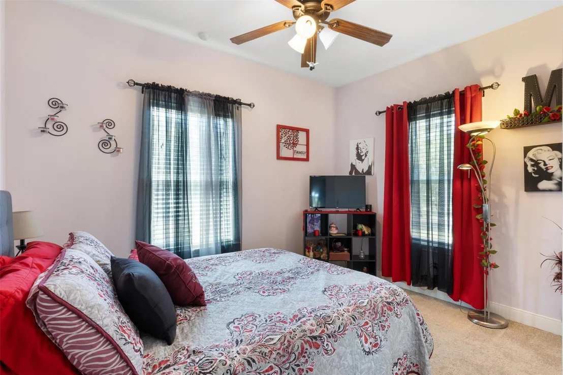Photo of 141 Eagle Point Cove