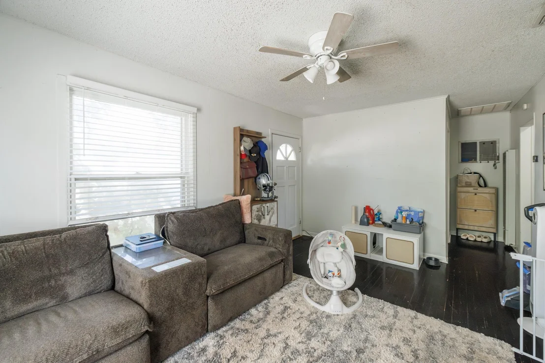Photo of 3249 S 4th Street