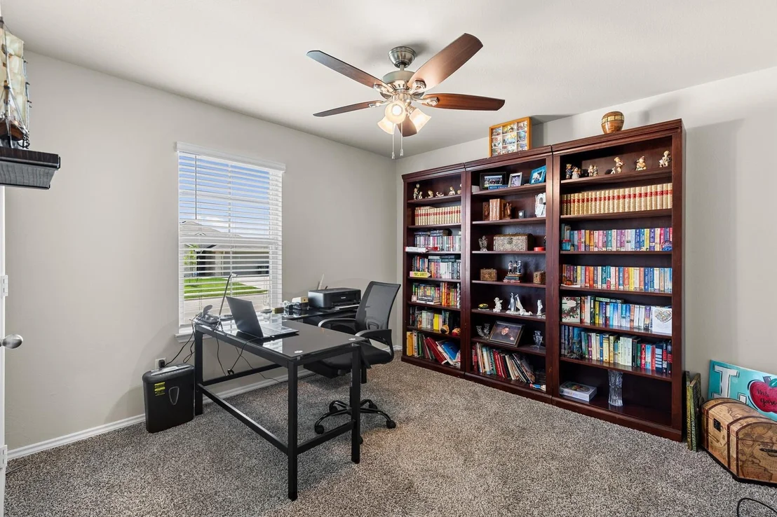 Photo of 6929 Guadalupe Road
