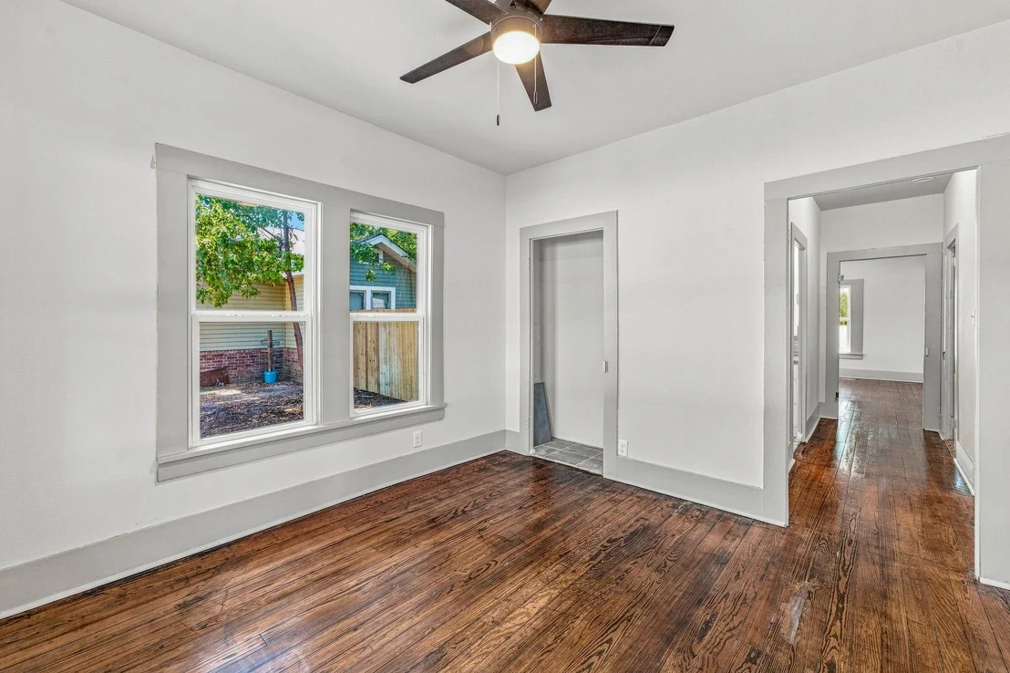 Photo of 910 3rd Street