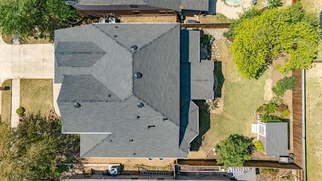 Photo of 404 Fairway Bluff Drive
