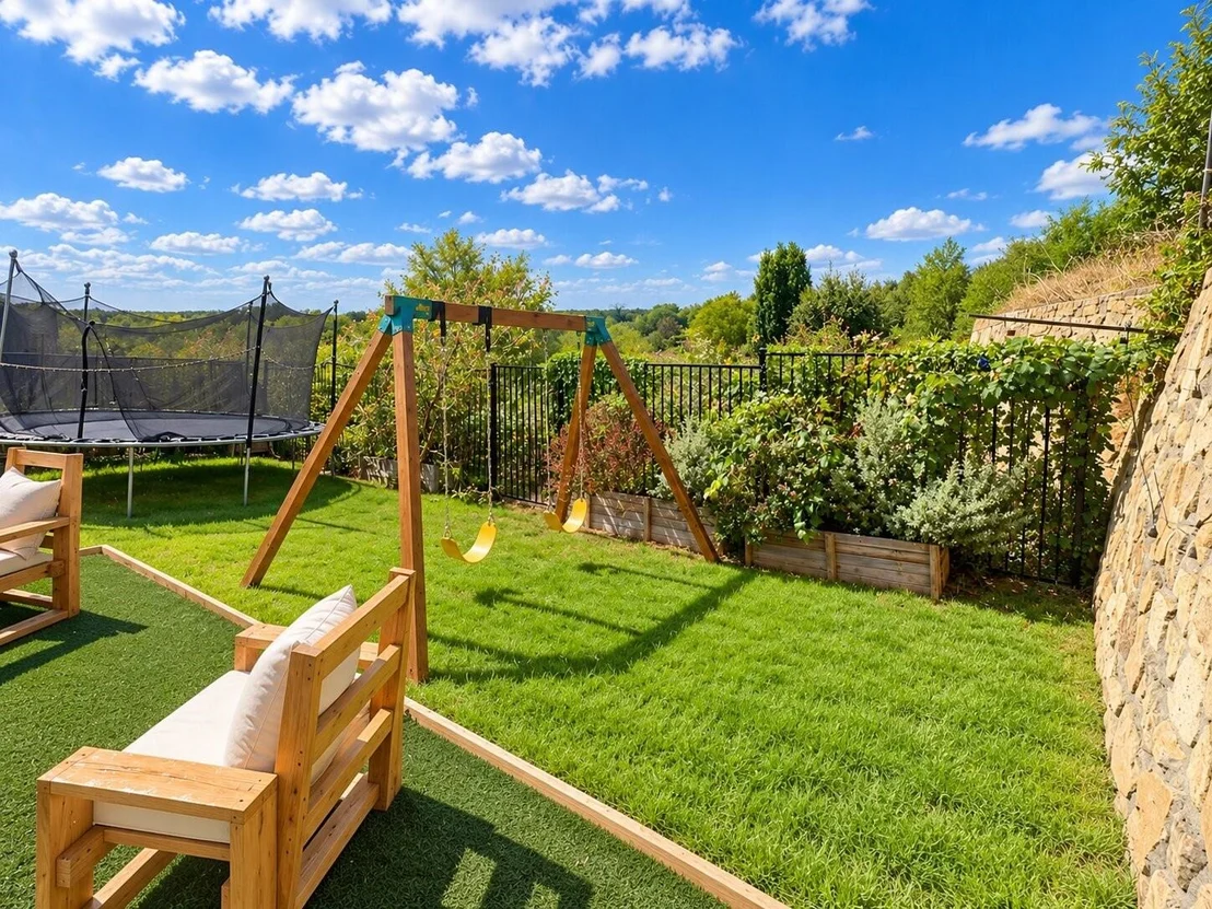 Photo of 5552 Hepburn Street