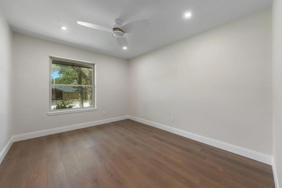 Photo of 2844 Hurstview Drive