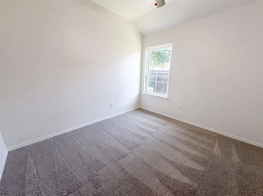 Photo of 324 Cascade Drive