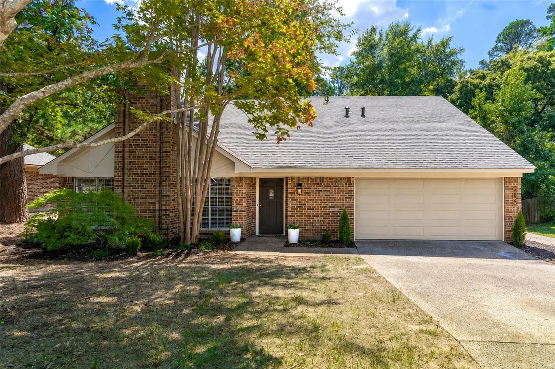 Photo of 4820 Prestwick Lane