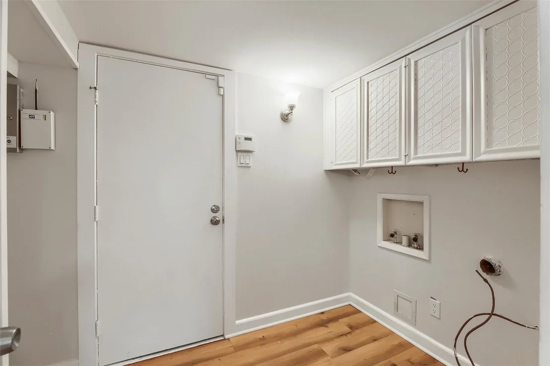 Photo of 6639 Roundrock Road