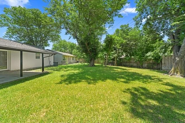 Photo of 1222 Saturn Drive