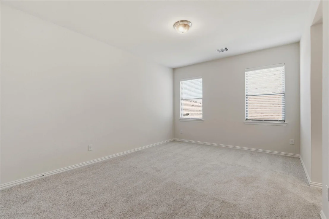Photo of 2433 Mare Road