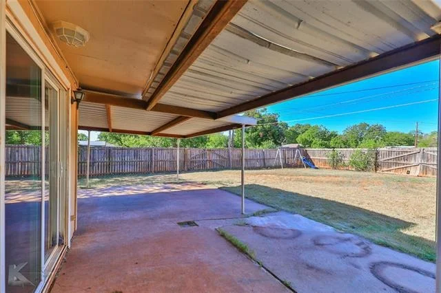 Photo of 1066 Westridge Drive