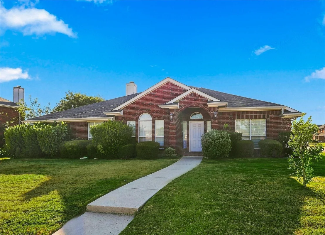 Photo of 335 Linhurst Drive