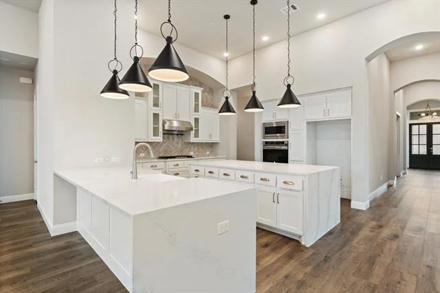 Photo of 1701 Deerwood Lane