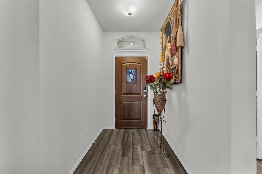 Photo of 2912 Brosnan Road