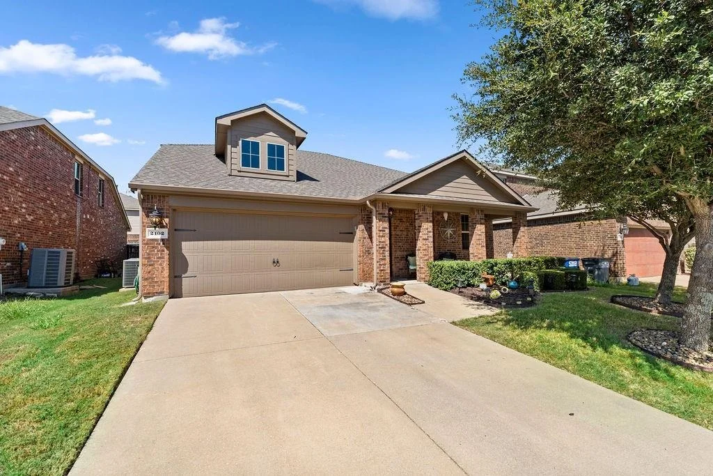 Photo of 2102 Meadow View Drive