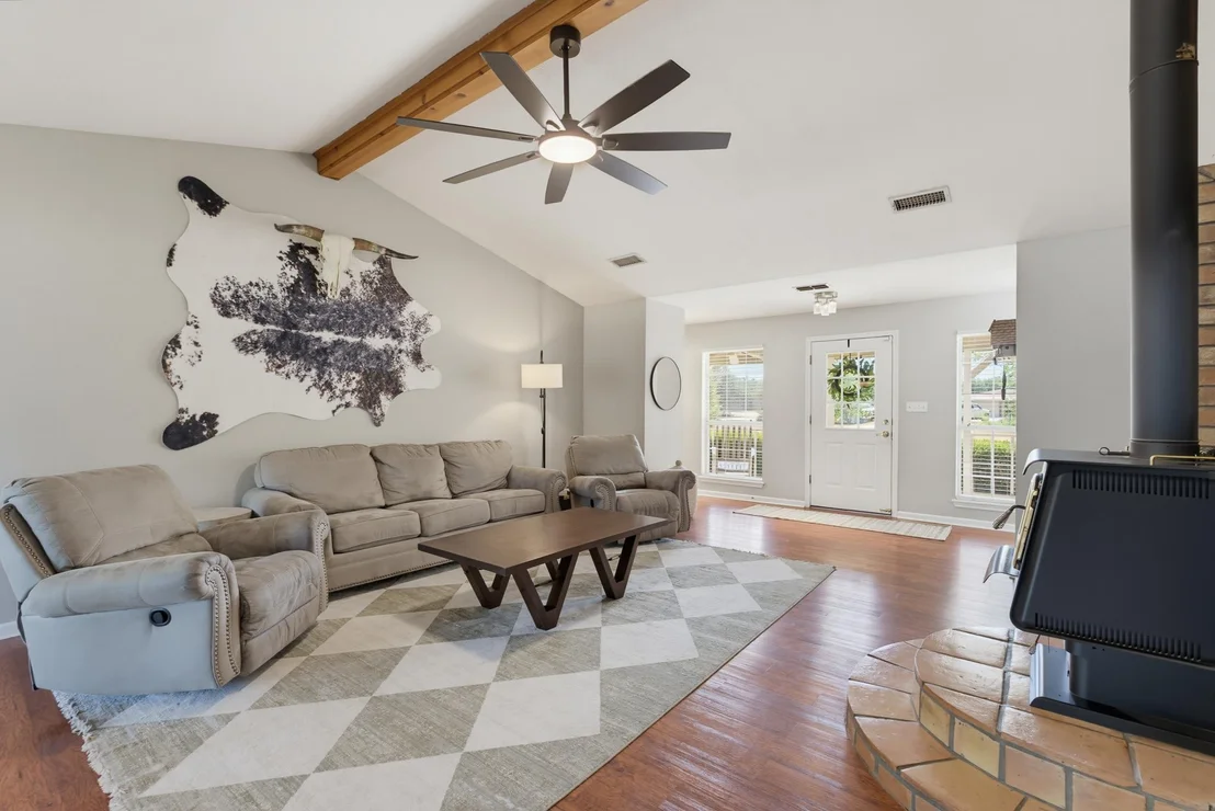 Photo of 1361 Larned Lane