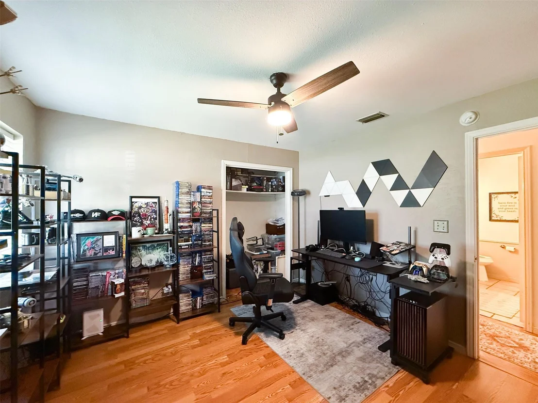 Photo of 417 W Mccart Street